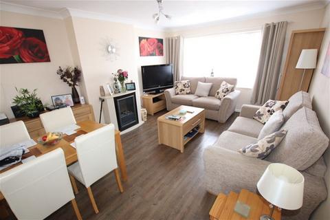 2 bedroom flat for sale, Holland Road, Clacton on Sea