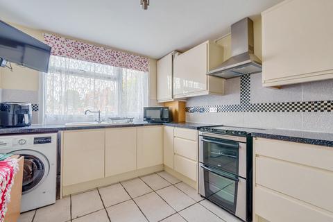 2 Newent Close, Carshalton, SM5 1LR