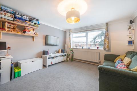 49 Devana End, Carshalton, SM5 2NL