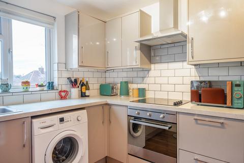 49 Devana End, Carshalton, SM5 2NL