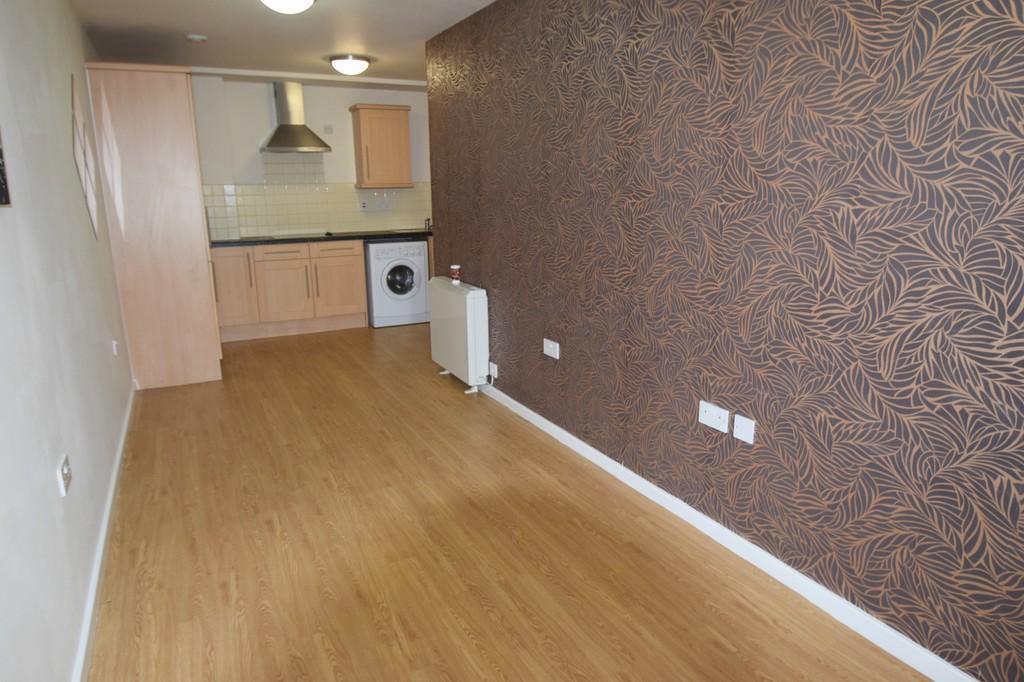Brackendale Mews, Bradford BD10 2 bed apartment for sale £75,000