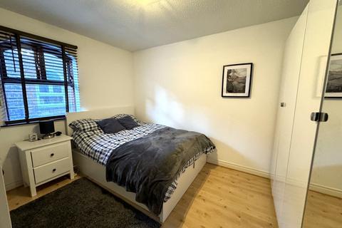 1 bedroom apartment for sale - Riverside Court