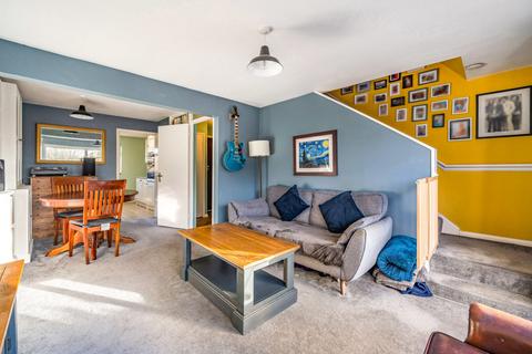 18 Beacon Grove, Carshalton, SM5 3BA