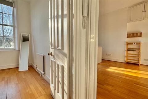 1 bedroom apartment to rent, London NW3