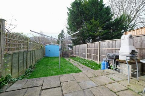 5 Station Approach, Chelsfield, Orpington, BR6 6EU