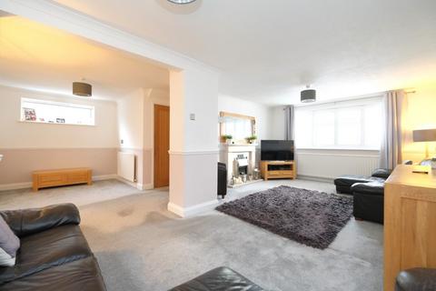 11 Arne Grove, Orpington, BR6 9TT