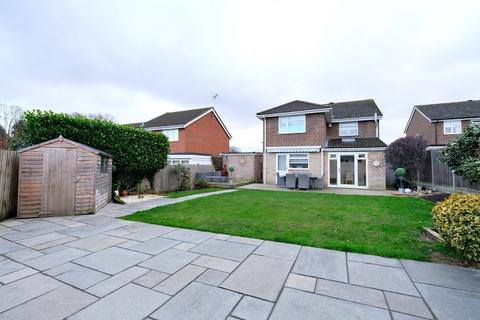 11 Arne Grove, Orpington, BR6 9TT