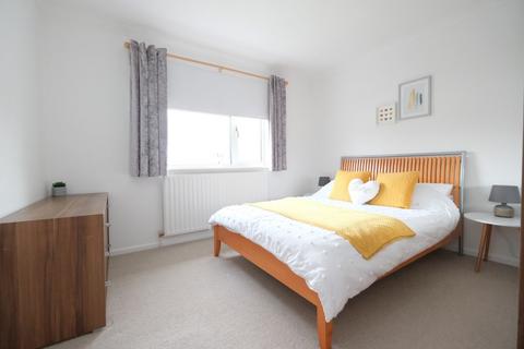 11 Arne Grove, Orpington, BR6 9TT