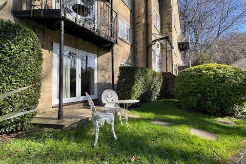 2 bedroom flat to rent, Quarry Dene, Weetwood, Leeds, LS16
