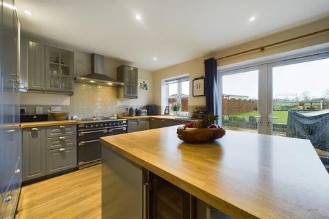 4 bedroom semi-detached house for sale - Beamhill Road, Stretton