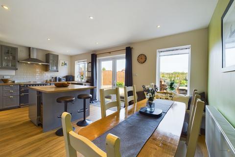 119 Beamhill Road, Stretton, Burton-on-trent, DE13 0AD