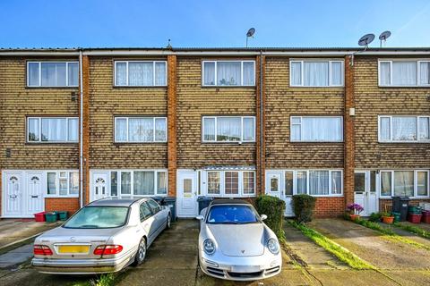 3 bedroom terraced house for sale, Travellers Way, Hounslow, TW4