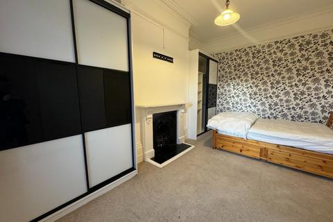 1 bedroom apartment to rent, Warkworth Terrace, Tynemouth