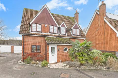 4 bedroom detached house for sale - Chevely Close, Coopersale