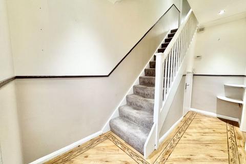66 Nelson Way, Grimsby, DN34 5UL