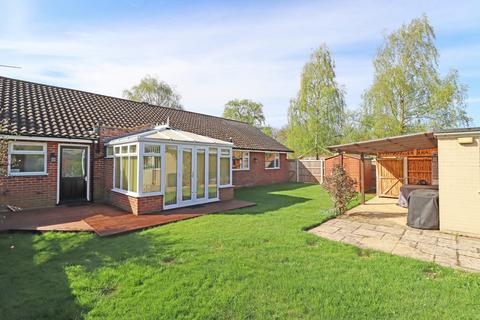34 Silver Leys, Bentley, Ipswich, IP9 2BS