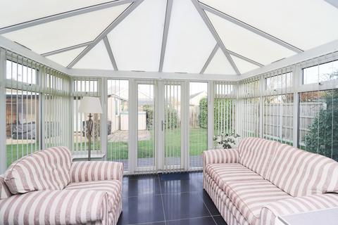 34 Silver Leys, Bentley, Ipswich, IP9 2BS