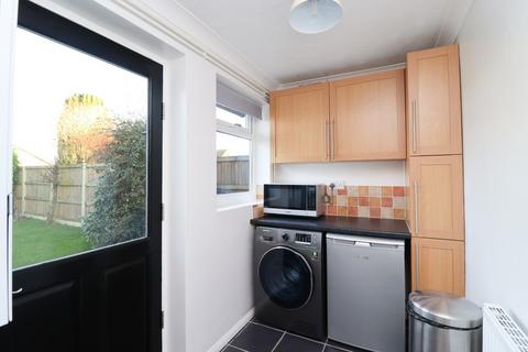 34 Silver Leys, Bentley, Ipswich, IP9 2BS
