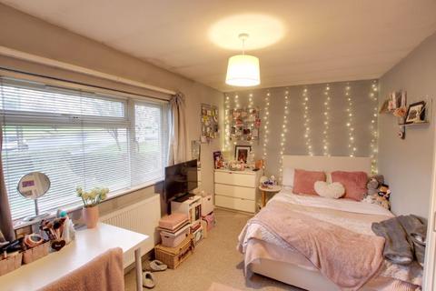 3 bedroom terraced house to rent, Garrick Road, Bath