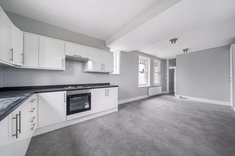 3 bedroom apartment for sale, South Mansions, Gondar Gardens, West Hampstead, London NW6