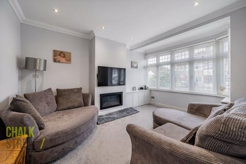 52 Alma Avenue, Hornchurch, RM12 6SR