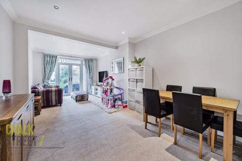 52 Alma Avenue, Hornchurch, RM12 6SR