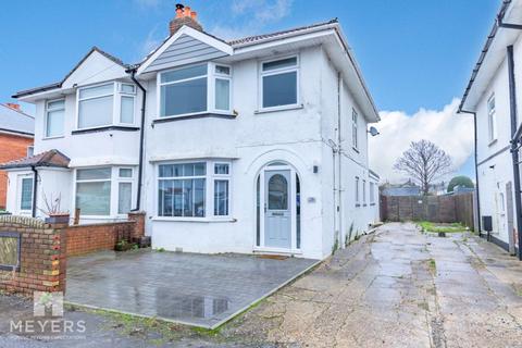 3 bedroom semi-detached house for sale, Elizabeth Avenue, Christchurch, BH23