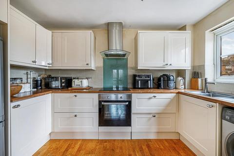 10 Pelham Place, London, W13 0HT