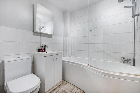 10 Pelham Place, London, W13 0HT