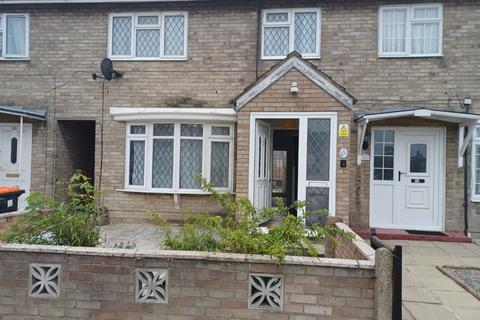 4 bedroom semi-detached house to rent, Grove Road - LU5 5PF