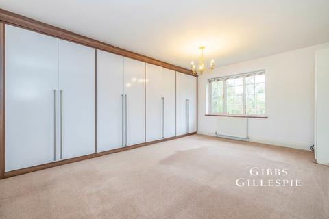 5 bedroom detached house to rent, Wellington Road, Pinner, HA5