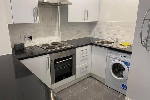 1 bedroom apartment to rent, Queens Road, Bournemouth