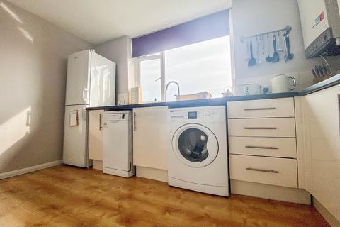 2 bedroom flat to rent, Lilac Court, Cambridge