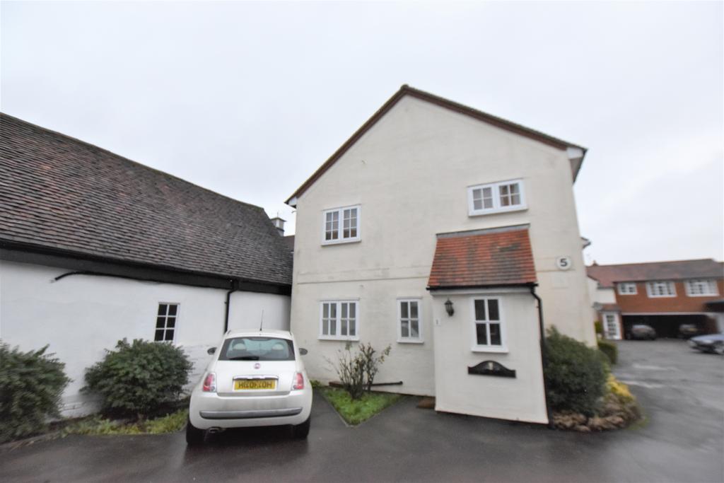 Granary Court, Sawbridgeworth, CM21 1 bed to rent £750 pcm