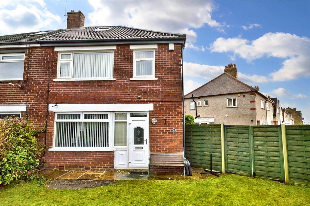 Station Street, Pudsey, West Yorkshire 3 bed semidetached house for