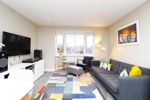 29 Clowser Close, Sutton, SM1 4TP