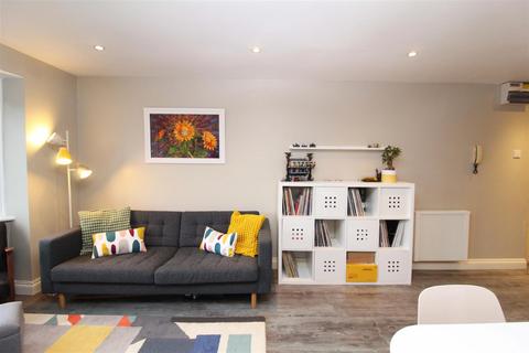 29 Clowser Close, Sutton, SM1 4TP