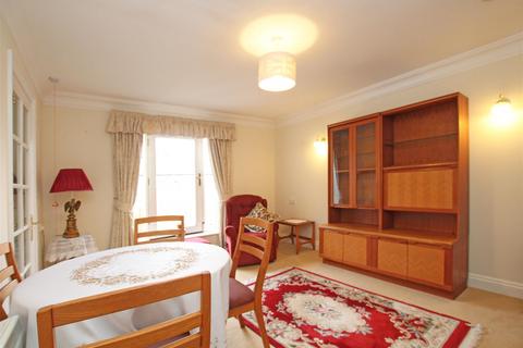 1 bedroom retirement property for sale, Pegasus Court, Deanery Close, Chichester