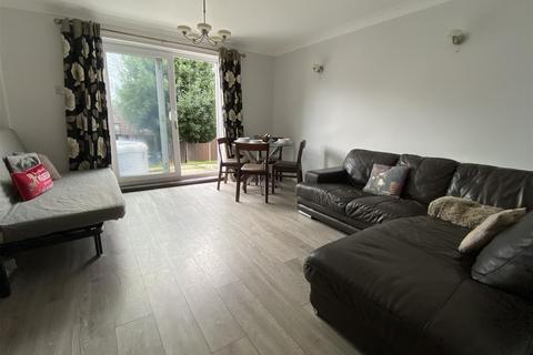 2 bedroom terraced house for sale, Heaton Close, London