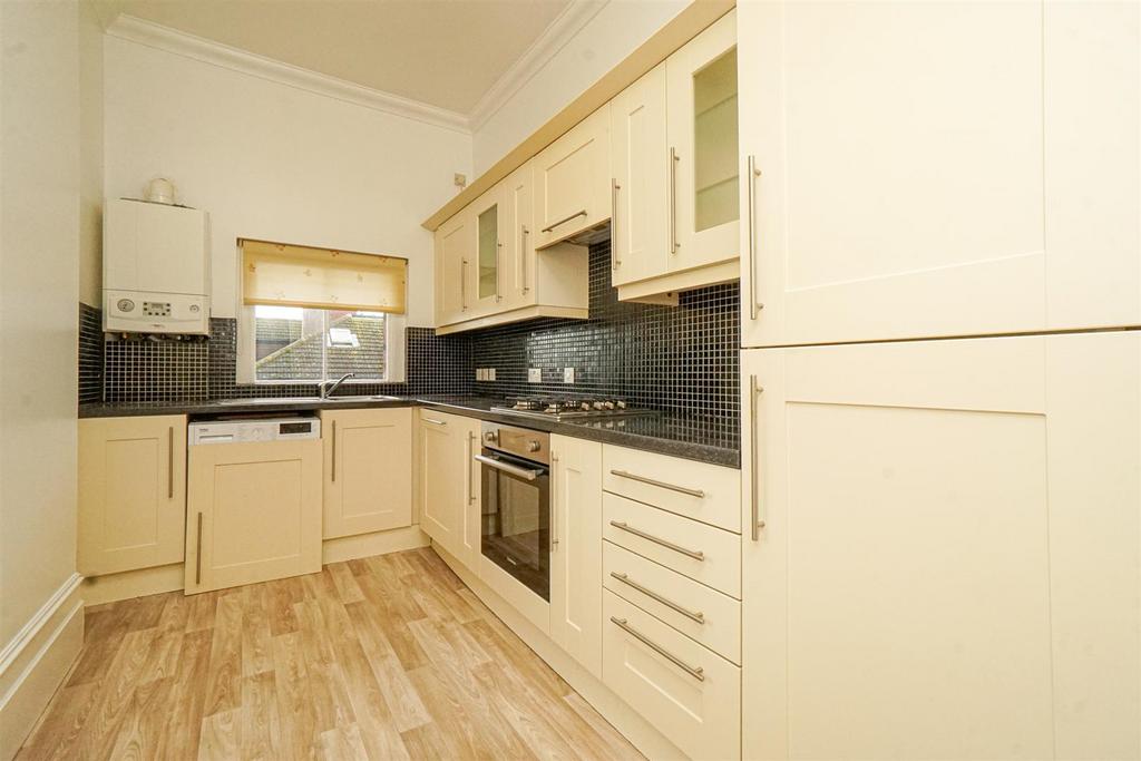 Dane Road, St. LeonardsOnSea 2 bed flat for sale £265,000