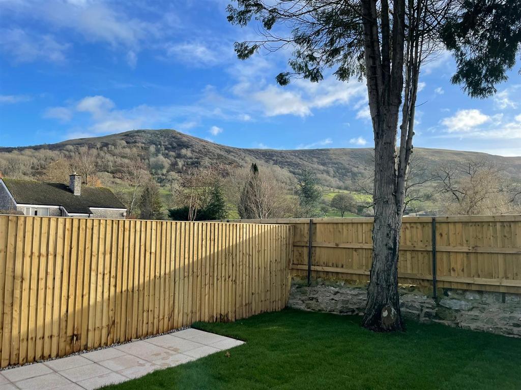 Swift Close, Bradwell, Peak District 3 bed semidetached house for sale