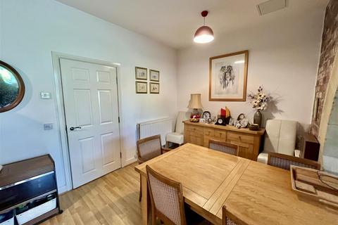 2 bedroom apartment for sale - Crossley Ward, The Royal Haworth Close, Halifax