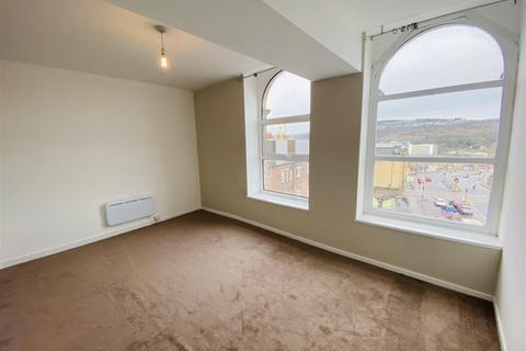 Block of apartments for sale, Bankdale House, Otley Road, Shipley