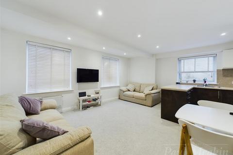 1 bedroom flat for sale, Addington Road, South Croydon
