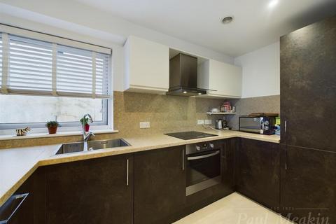 1 bedroom flat for sale, Addington Road, South Croydon