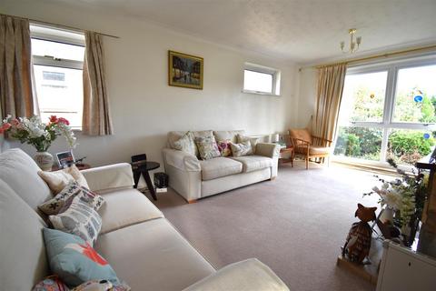 3 bedroom detached bungalow for sale, Rose Acre, Brentry