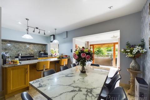 11 Ingham Road, South Croydon, CR2 8LT