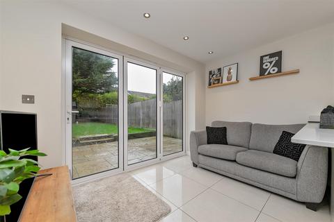 1a Chantry Lane, London Colney, St Albans, AL2 1JT