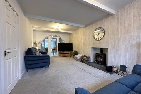 5 bedroom detached house for sale - Beacon Hill Road, Newark