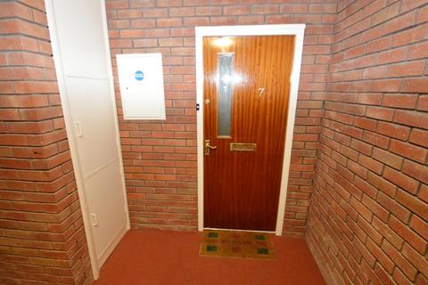 2 bedroom flat to rent, Priory Road, Edgbaston, Birmingham
